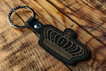 Load image into Gallery viewer, Bertone Crown Leather Key Ring